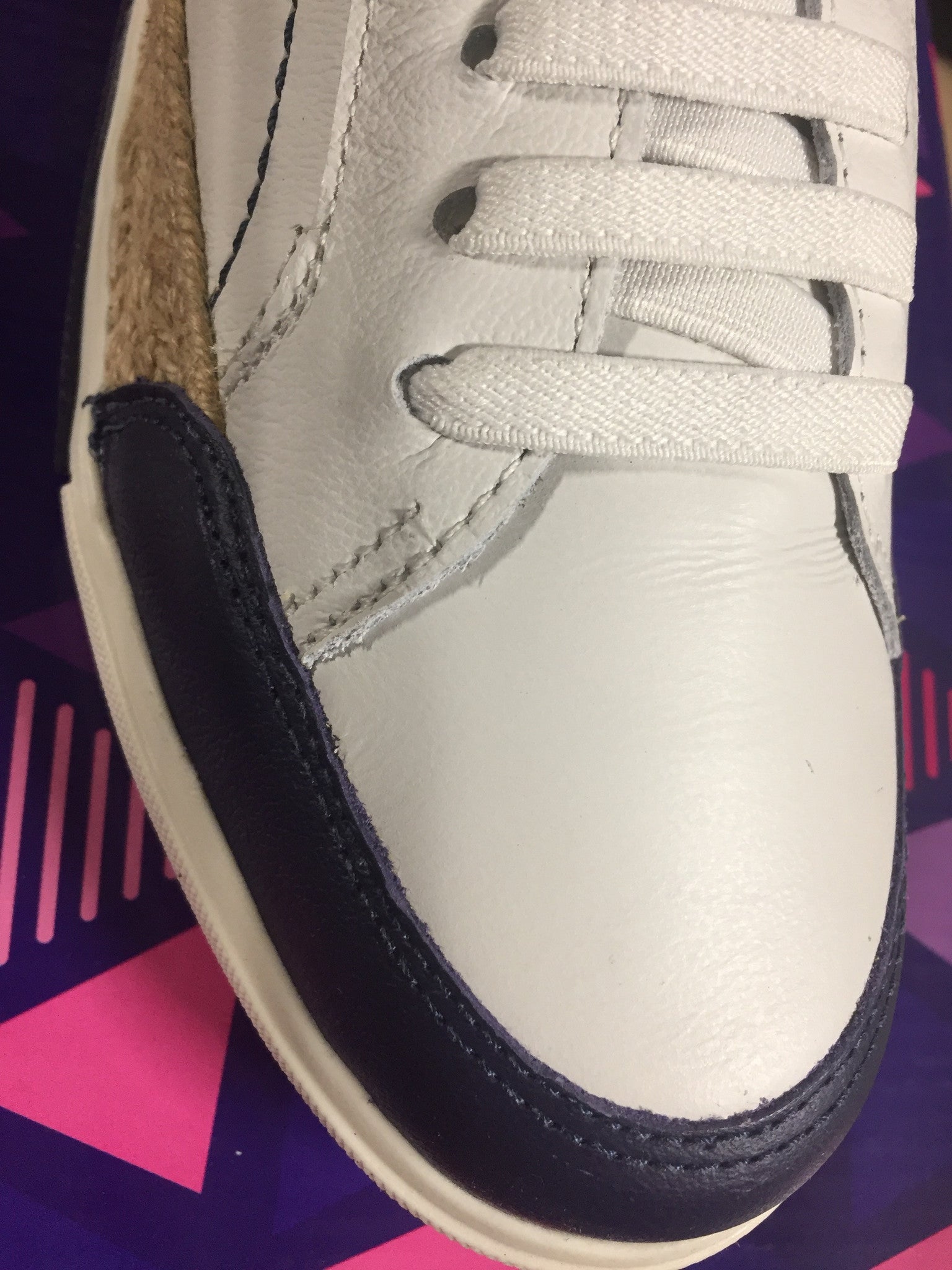 White Classic Lace-Up Sneaker - Cravo e Canela - ZapTo Shoes